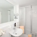 Land-gut-hotel Burgblick מלון