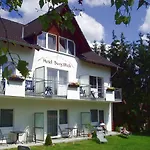 Land-gut-hotel Burgblick