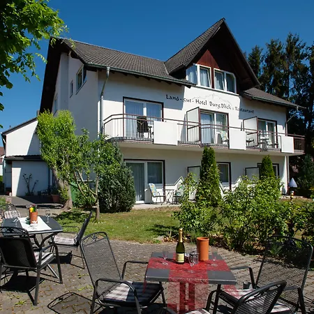 Land-gut-hotel Burgblick 호텔 3*