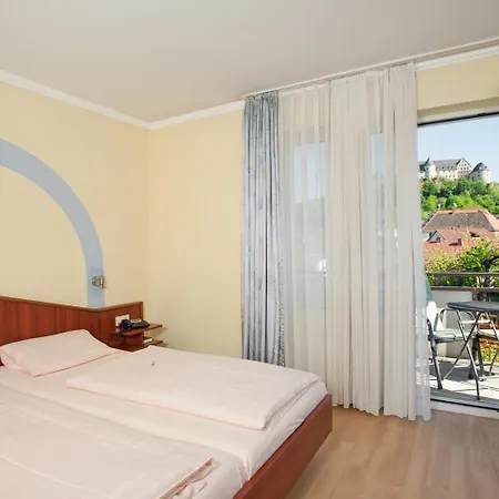 Land-gut-hotel Burgblick Hotel