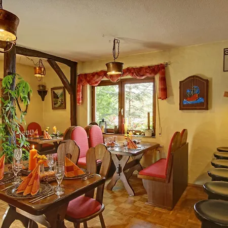Land-gut-hotel Burgblick 3*