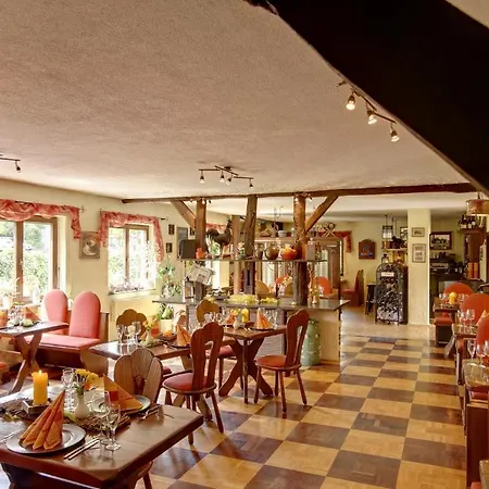 Land-gut-hotel Burgblick Hotel 3*