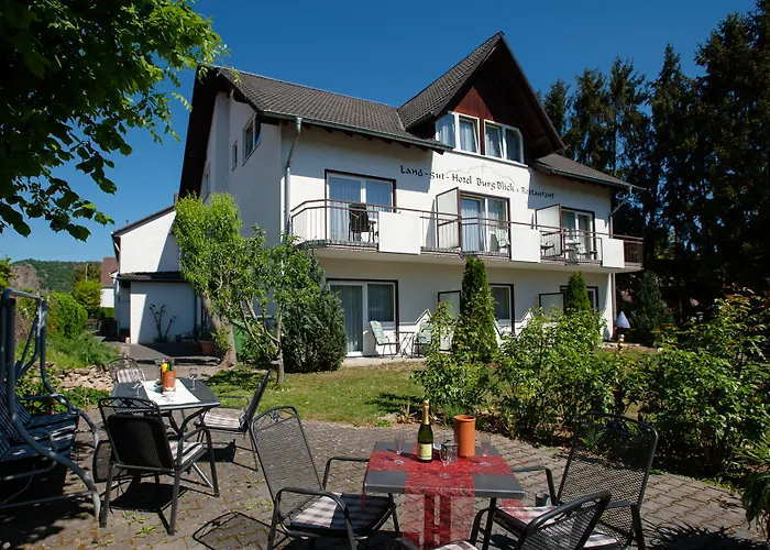 Land-gut-hotel Burgblick Hotel 3*