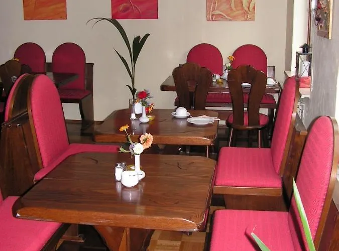 Land-gut-hotel Burgblick Hotel 3*